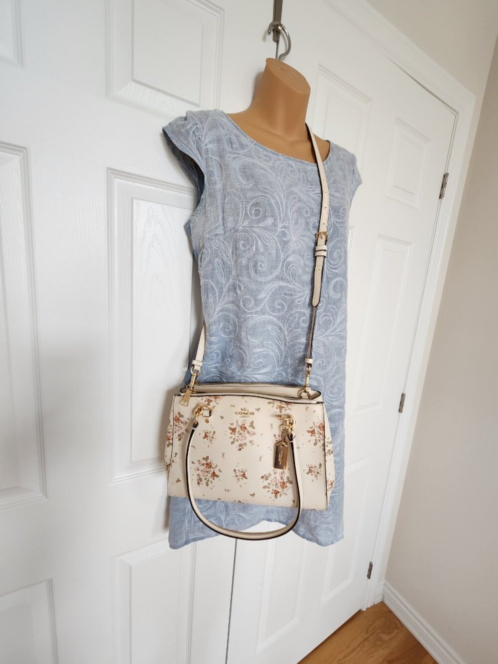 COACH  ETTA CARRYALL BAG IN IN ROSE BOUQUET PRINT  M1923 -91509 - Picture 11 of 13